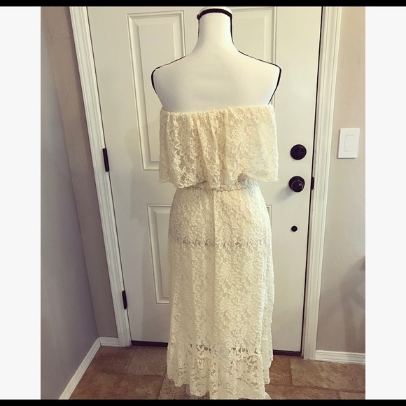 Elan Cream Lace High/Low Dress - Picture 3 of 5